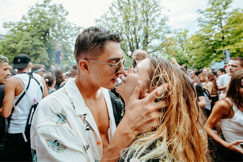 Street Parade 2026: Wie hast du Zürichs Techno-Grossanlass erlebt?